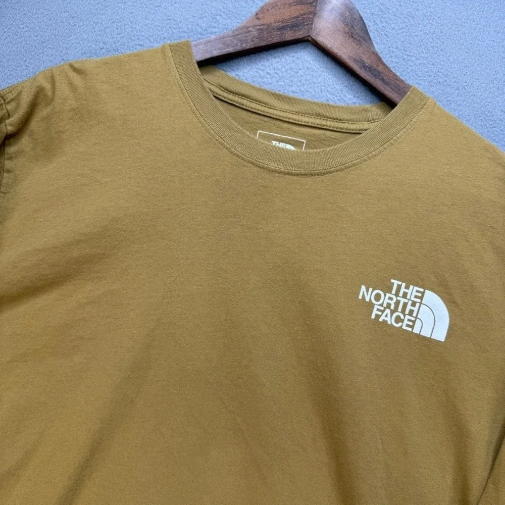 The North Face Graphic Long Sleeve T-Shirt Standard Fit XL Yellow Sleeve Logo